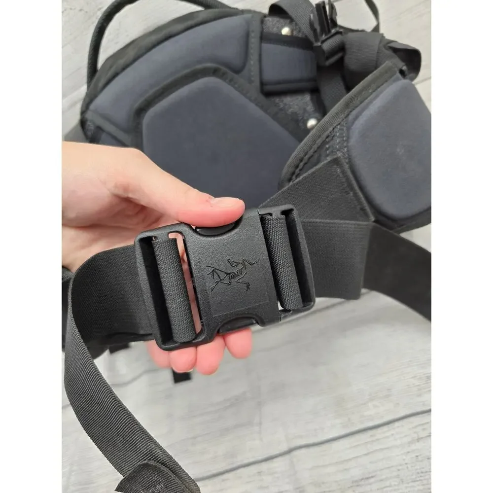 Arcteryx Q10 Lumbar Waist Pack Bag Outdoor Hiking Camp Climbing Travel Blue - Picture 6 of 11